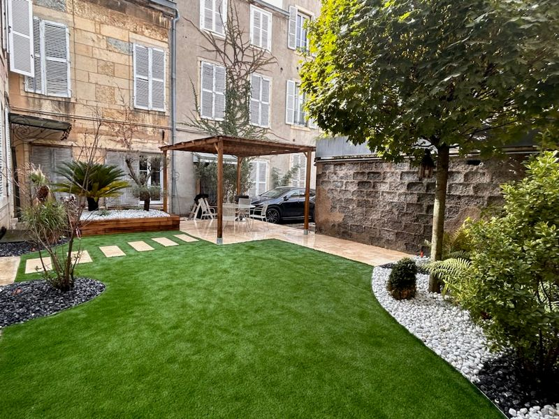 Installation de terrasse, Dijon, L'Art des Jardins